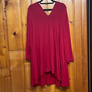 Red women’s plus sized top